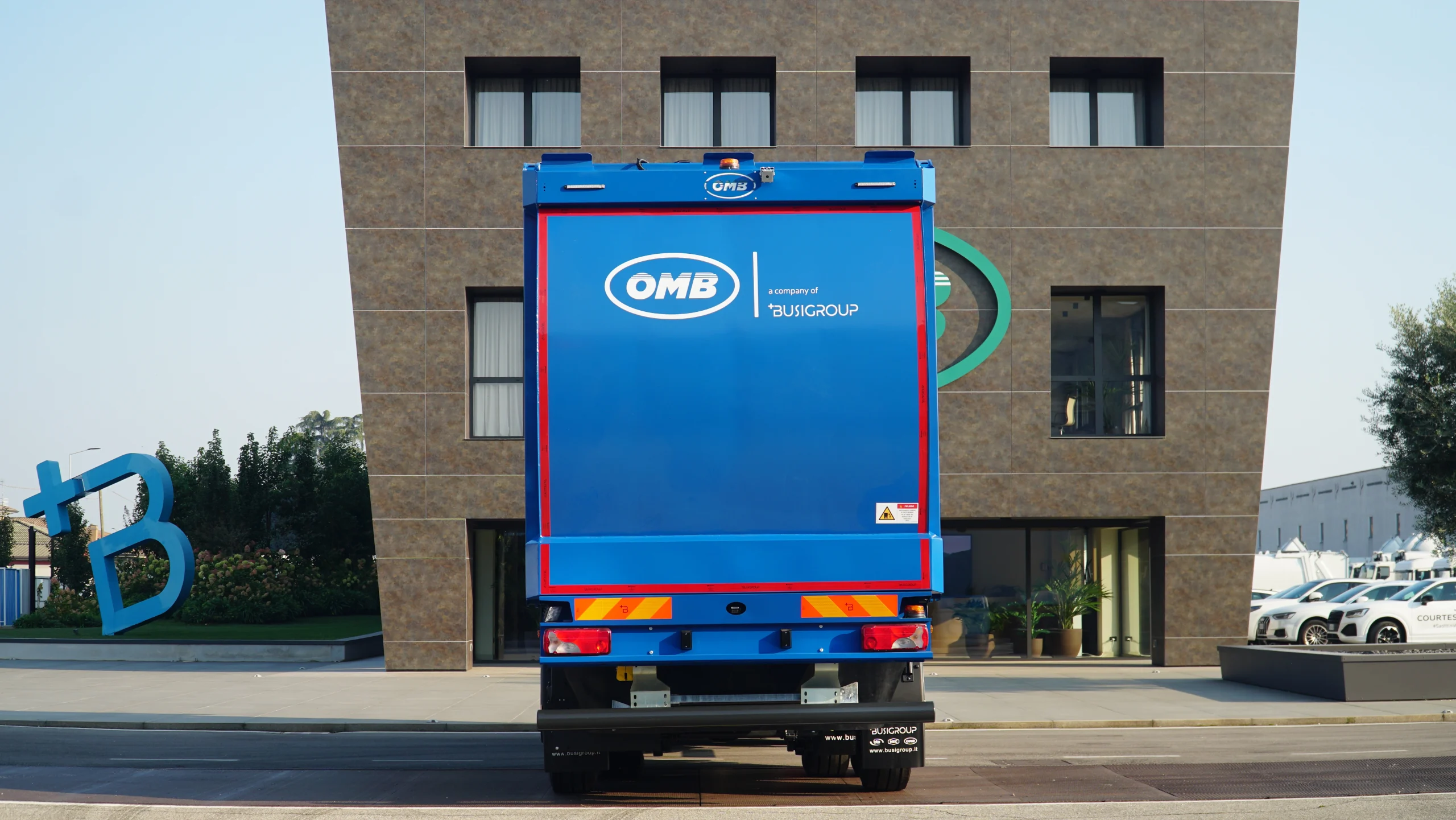compattatore a carico laterale omb technology cmpl7 evo per la raccolta rifiuti