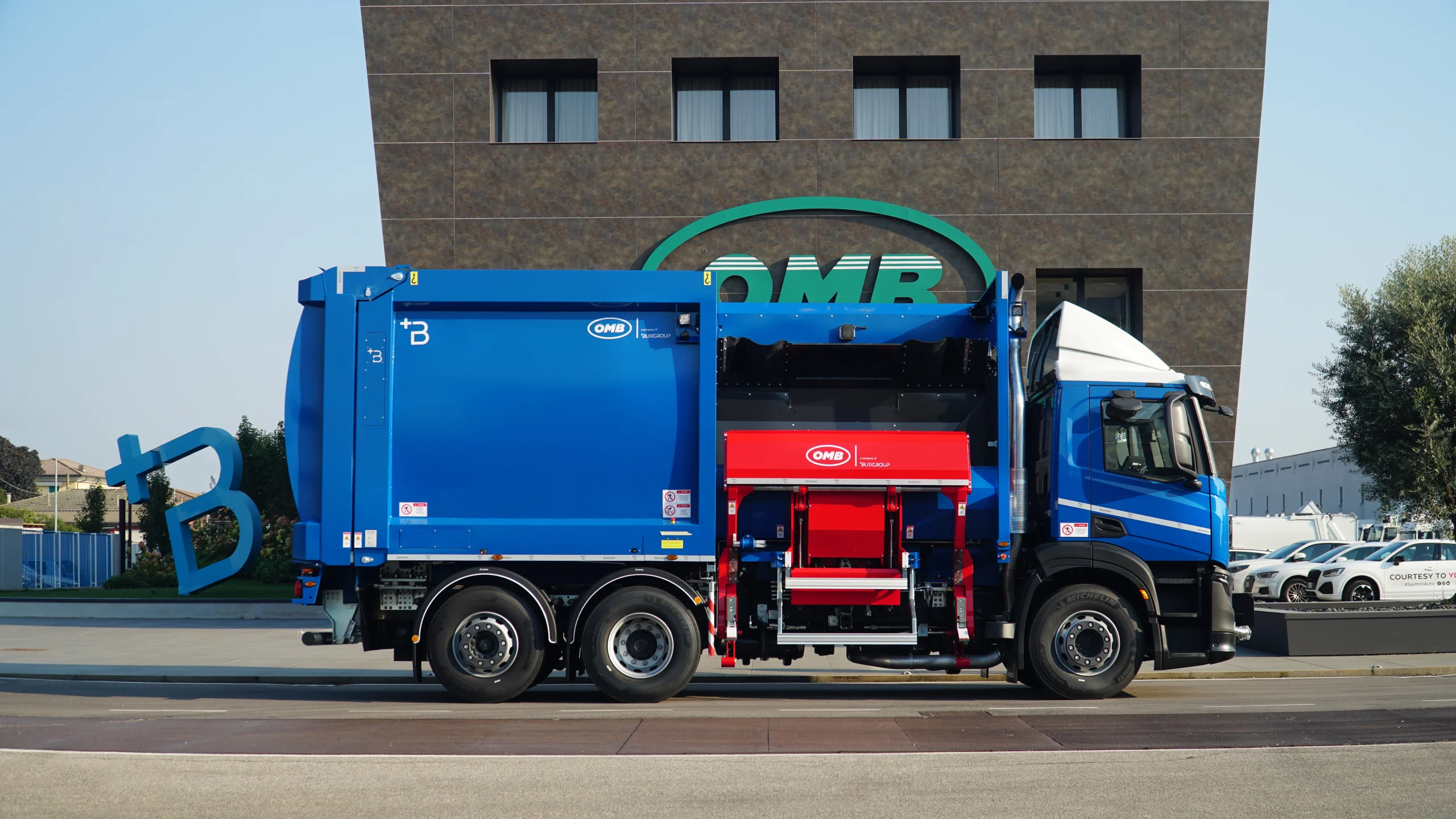 compattatore a carico laterale omb technology cmpl7 evo per la raccolta rifiuti