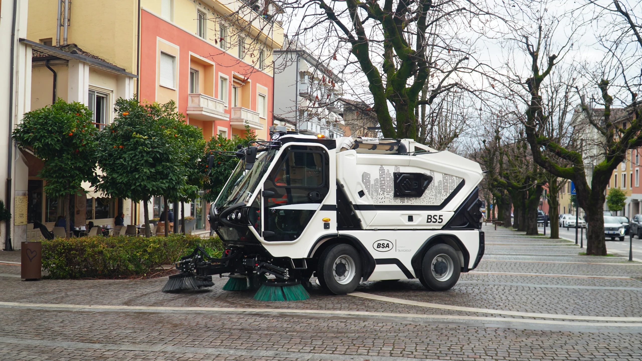 spazzatrice stradale bs5 per la pulizia delle strade
