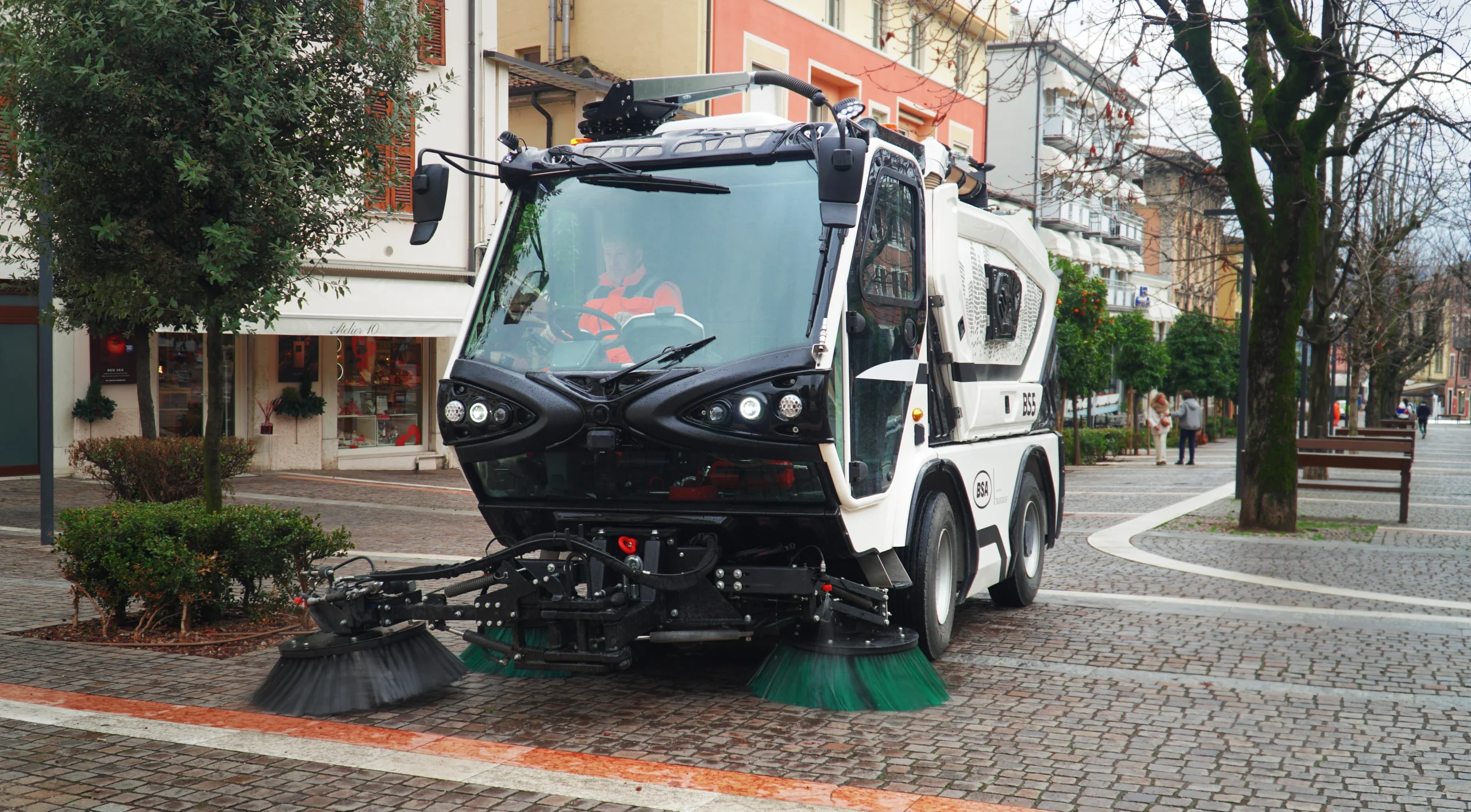 spazzatrice stradale bs5 per la pulizia delle strade